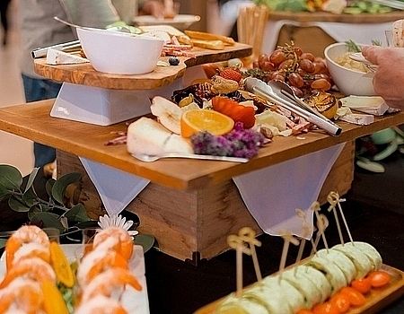 Holiday Party Venues Near Rochester, NY: Why You Should Book Now (Not in October)